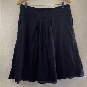 Banana Republic Black A-Line Pleated embroidered Skirt pockets Classic career 12